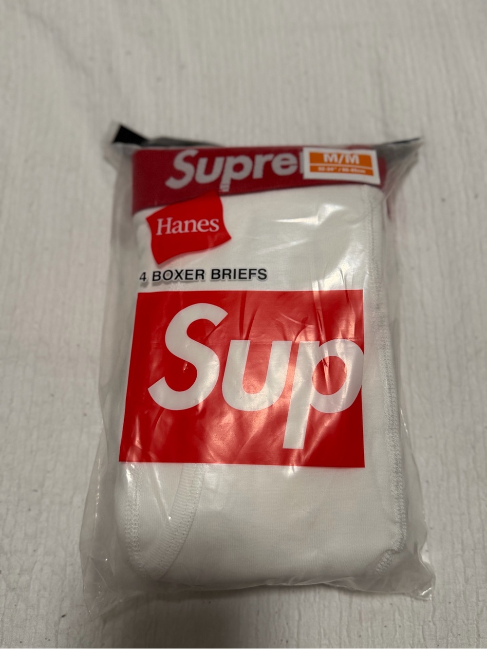 Supreme x Hanes White Boxer Briefs (4 pack) size M